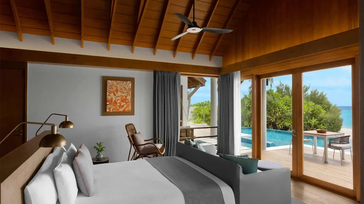 Emerald Faarufushi Resort & Spa